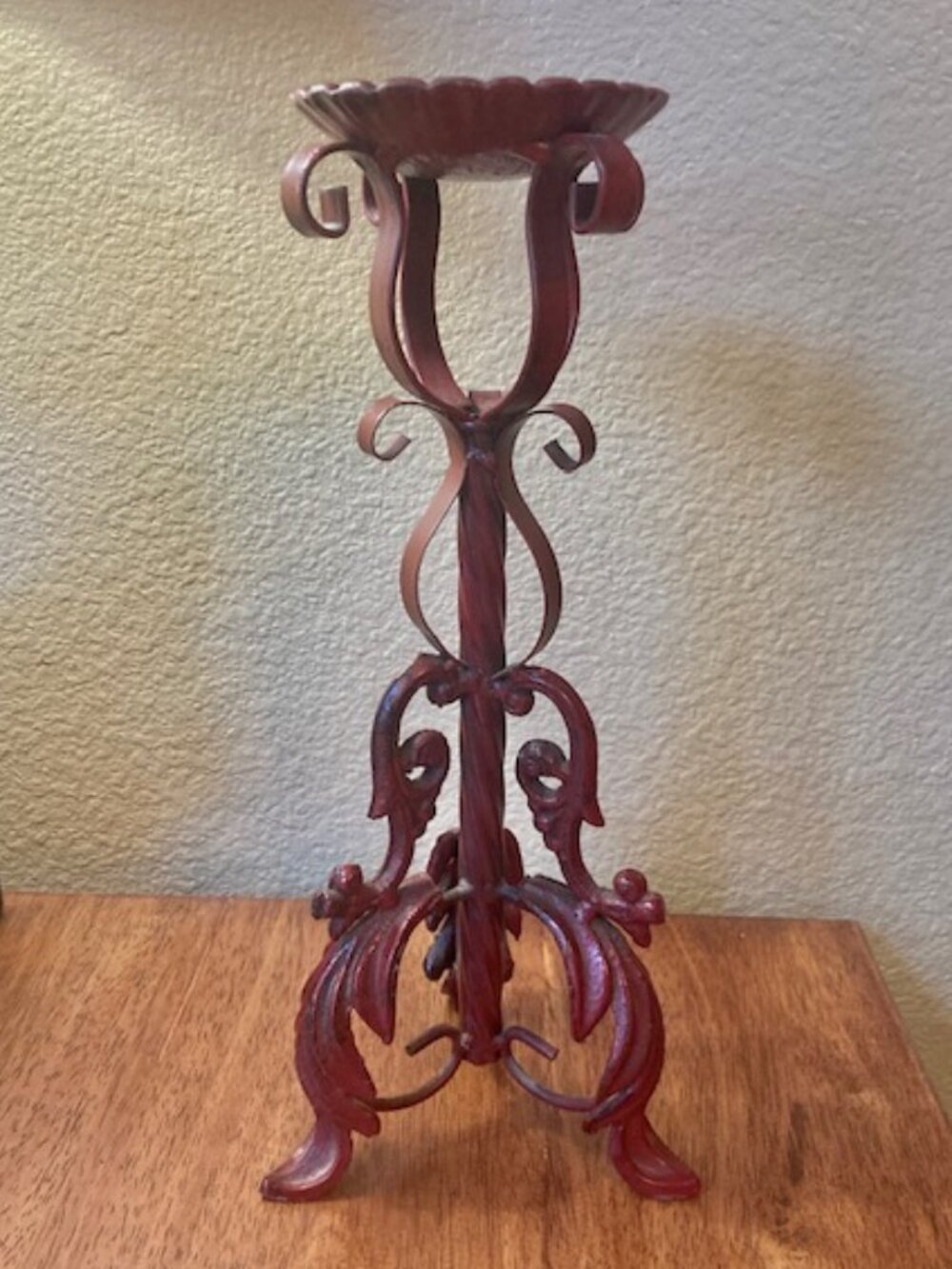 🌹 Vintage Red Wrought Iron Candle Holder